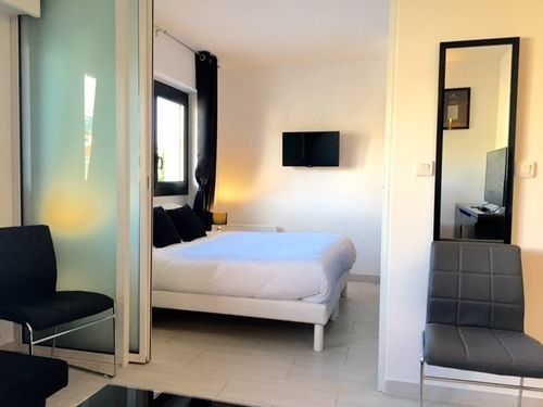 Rue D'antibes Apartament *